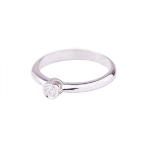 Solitario de diamante de 0,10 cts en oro 18k