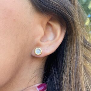 Pendientes de circonitas en oro 18K