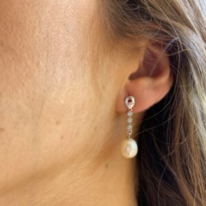 Pendientes de circonitas y perla en oro 18K