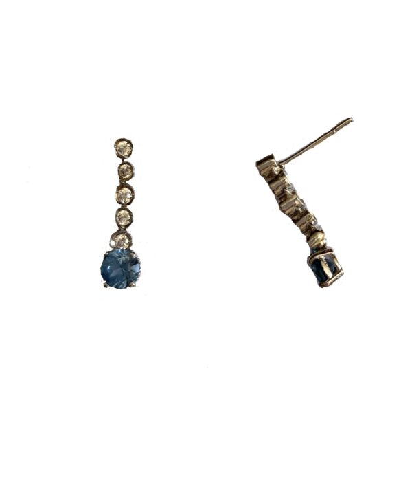 Pendientes de circonitas y London Blue en oro de 18K