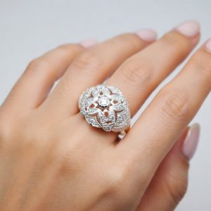 Sortija art déco de diamantes con 0,12 cts en oro 18K - Imagen 4